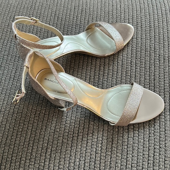 Bandolino Shoes Rose Gold Glitter Dress Sandals Poshmark